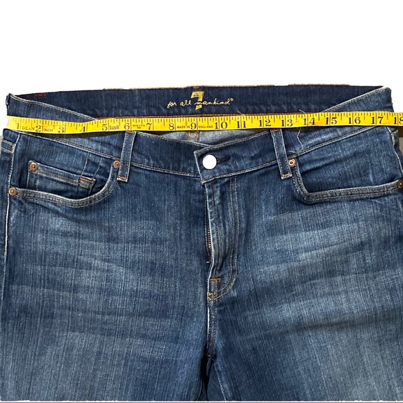 7FAM Relaxed Bootcut Jeans - Picture 3 of 8